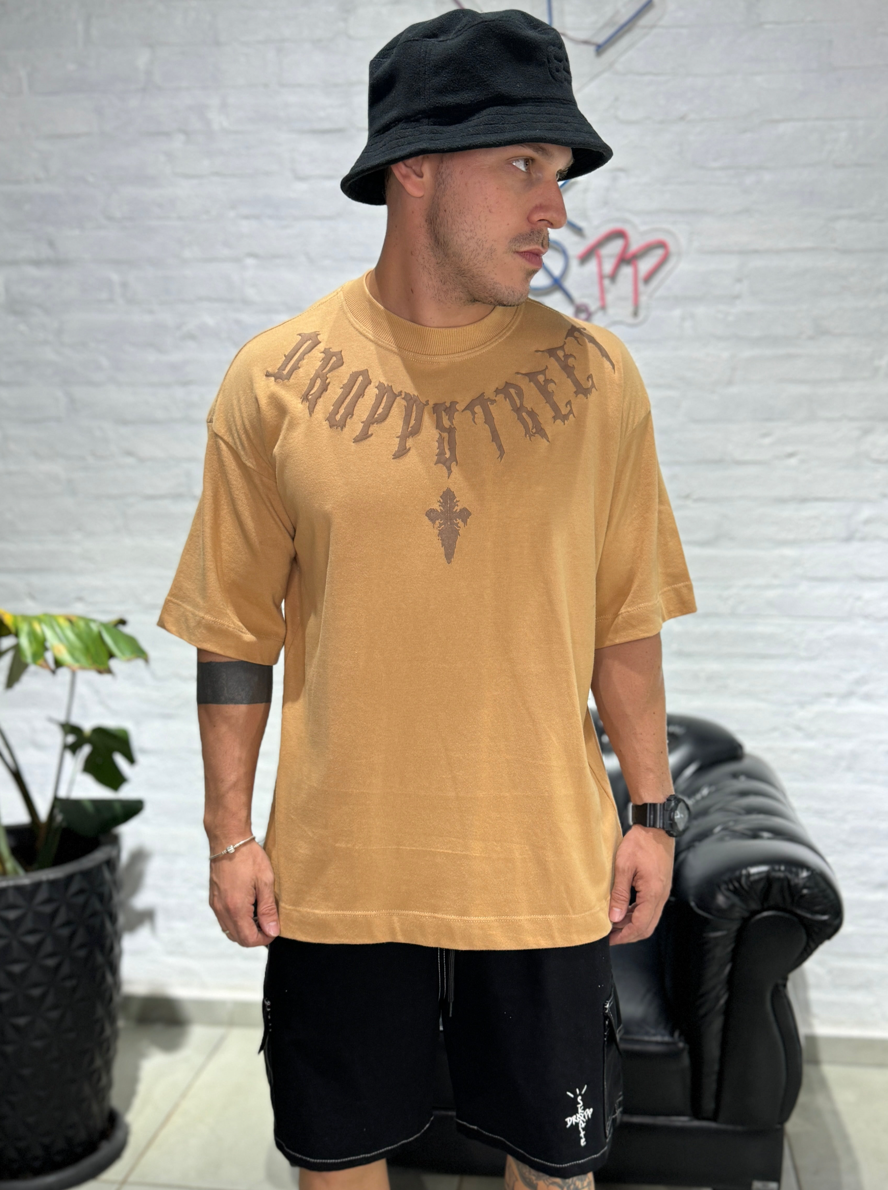 Camiseta Oversized Cruz