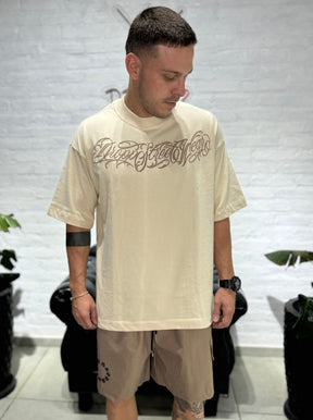 Camiseta Oversized Lettering