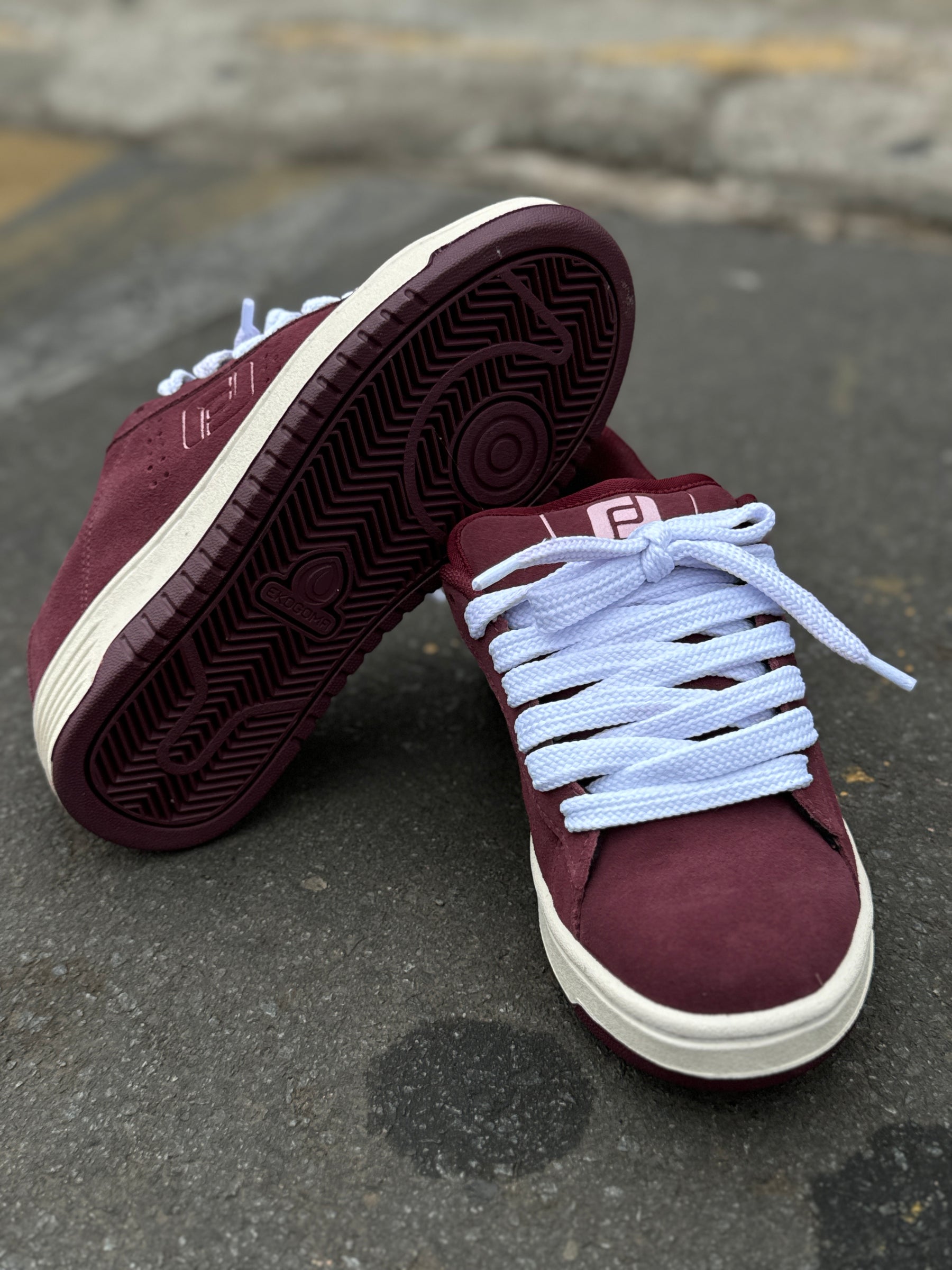 Freeday Jab Bordo/White