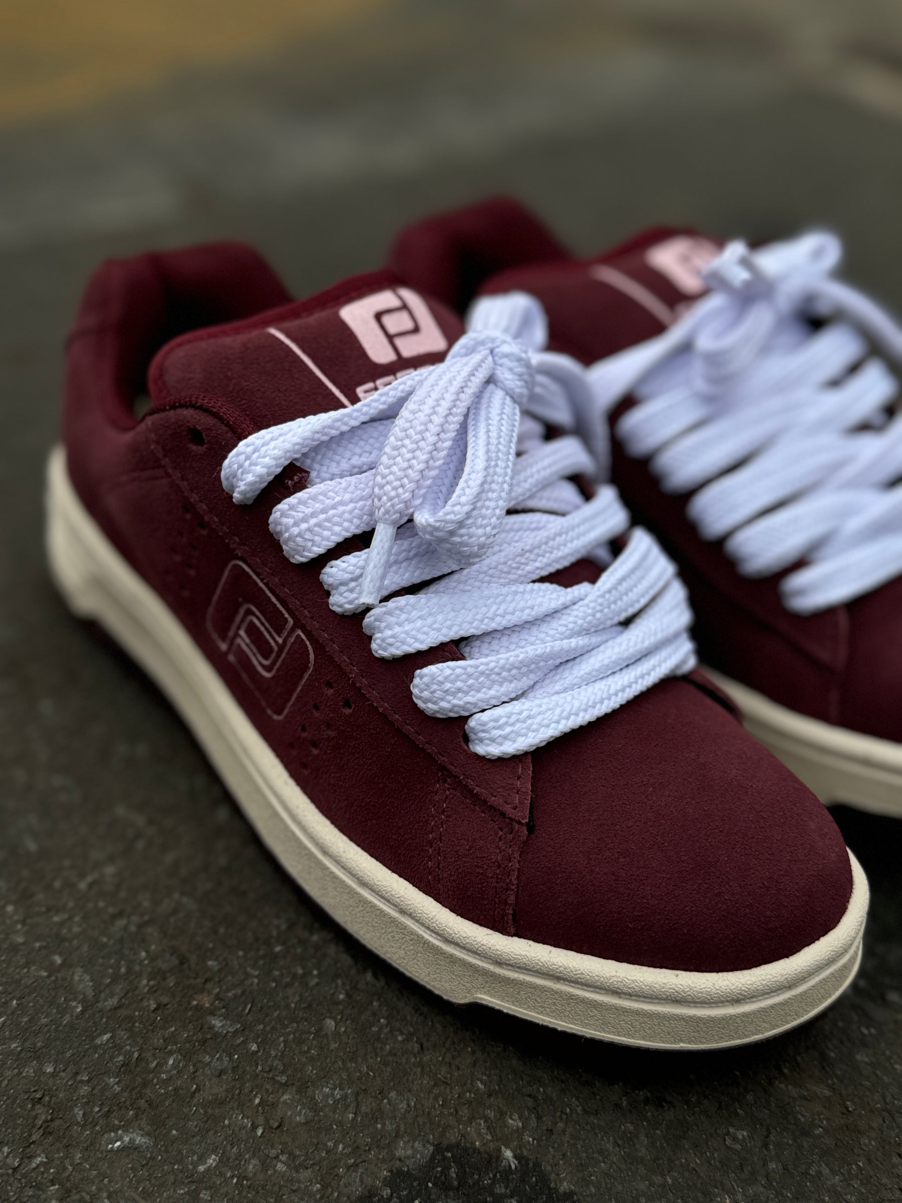 Freeday Jab Bordo/White