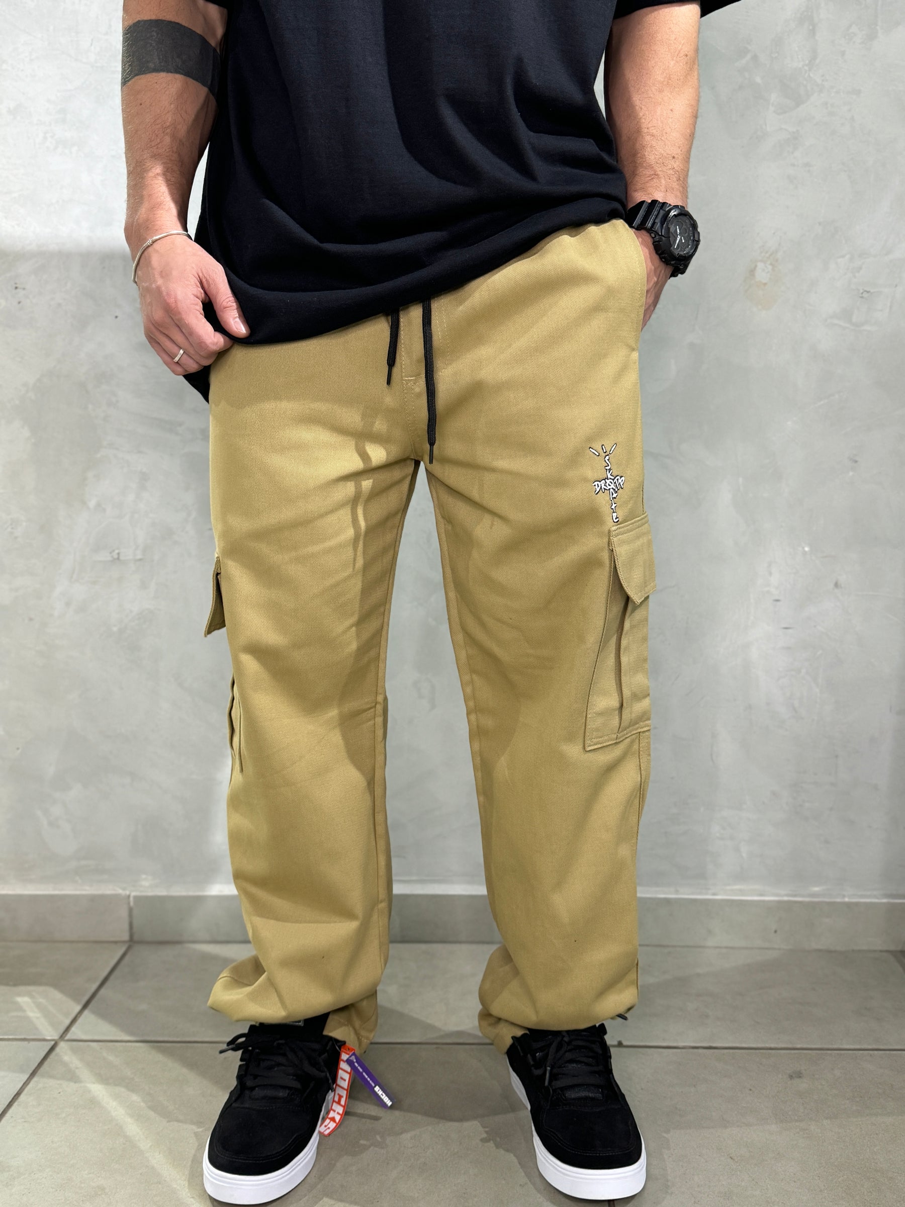 Calça Cargo Sarja